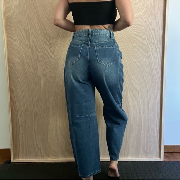 Stylish Barrel Denim Jeans - Picture 3 of 6